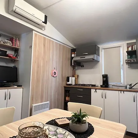 Mobile Bani Apartment